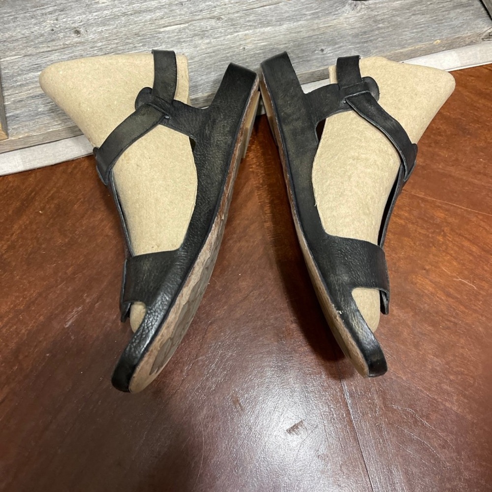 Kork-Ease ruby T-Strap Comfort Sandals - Picture 4 of 7